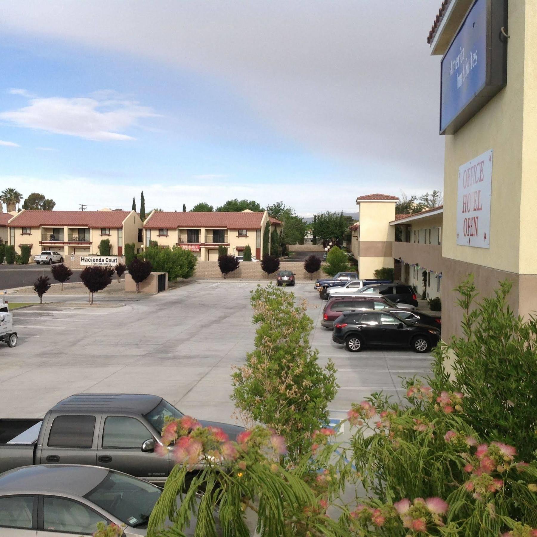 America Inn & Suites リッジクレスト エクステリア 写真