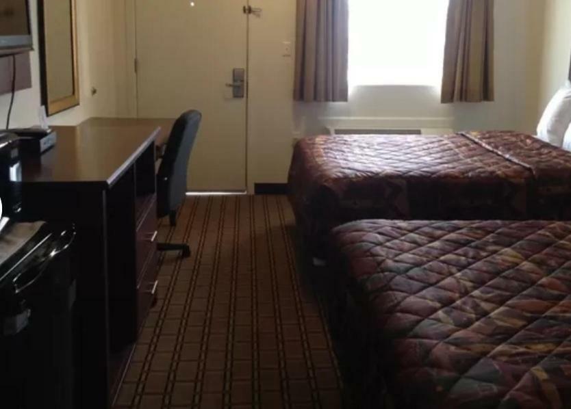 America Inn & Suites リッジクレスト エクステリア 写真